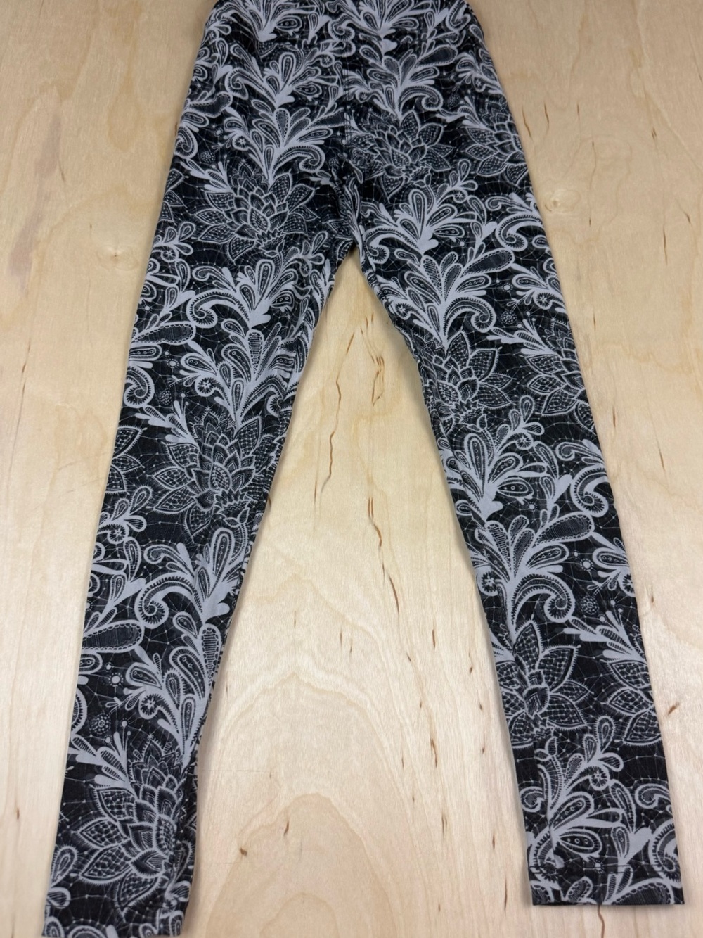 LuLaRoe Black and White Floral Leggings